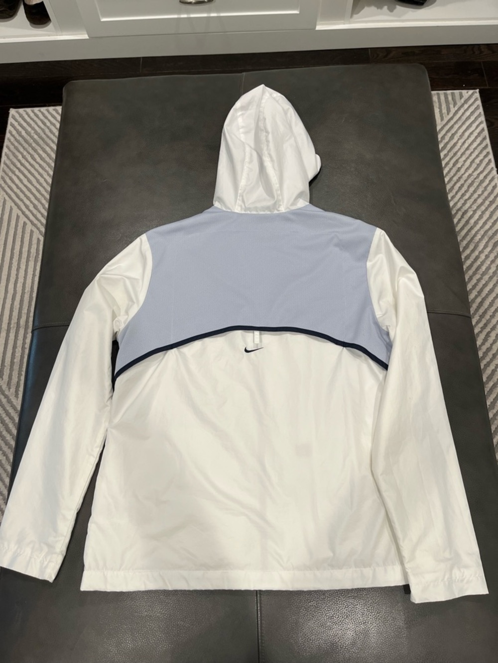 Nike Windbreaker hooded jacket - Picture 11 of 12
